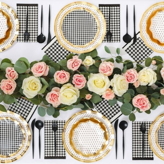 BLANC & NOIR TABLE SETTING