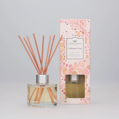 Cashmere Kiss Signature Reed Diffuser